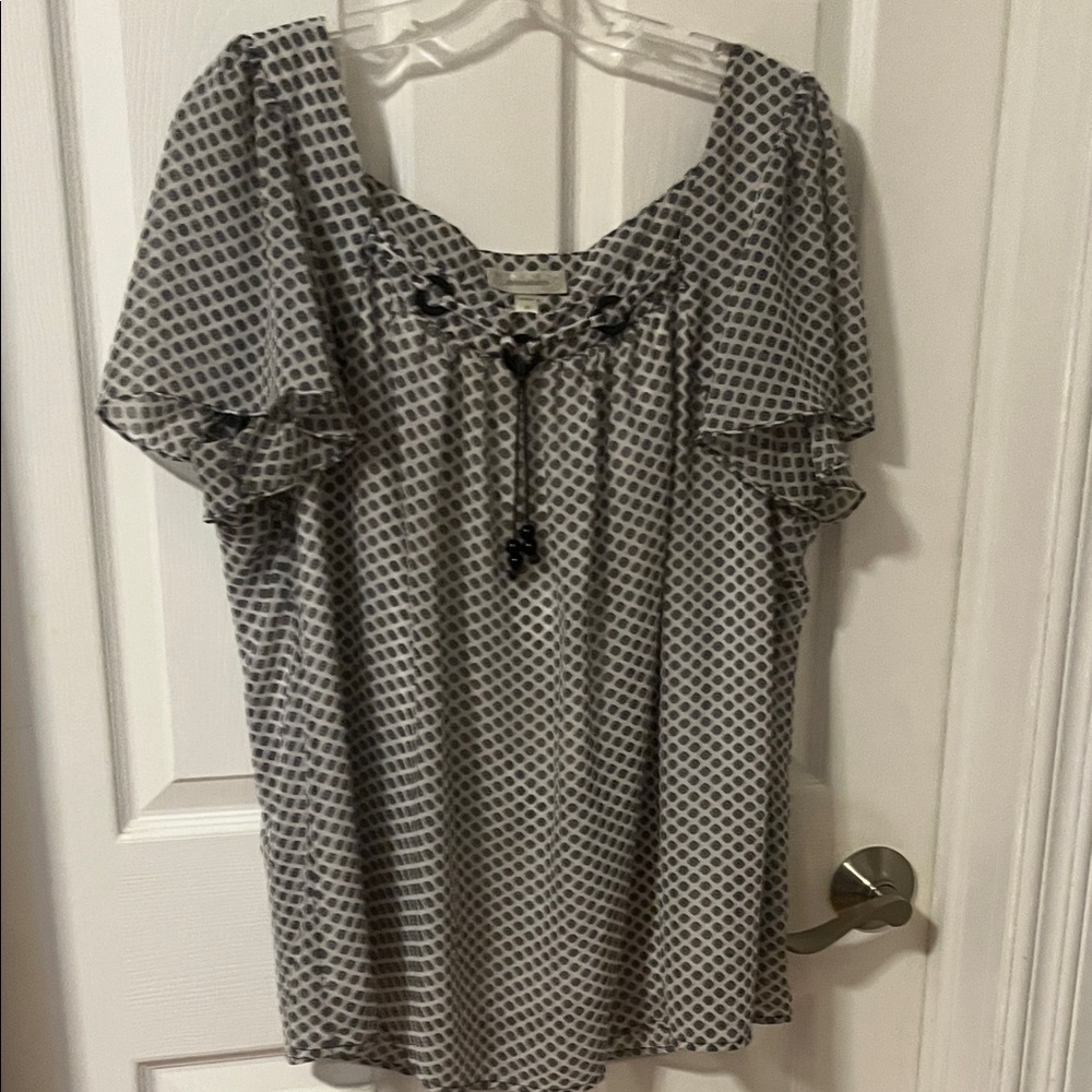 Women's Black and White Patterned Top by Dress Barn. Size 2X.